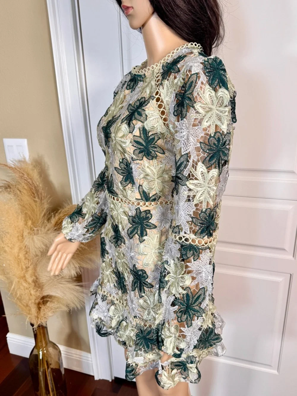 GREEN AND CREAM LONG SLEEVE FLORAL MINI DRESS WITH CROCHET AND LACE DETAILS - Picture 8 of 13